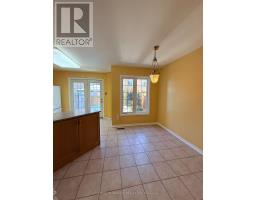 Bathroom - 137 Pressed Brick Drive, Brampton, ON L6V4K5 Photo 8