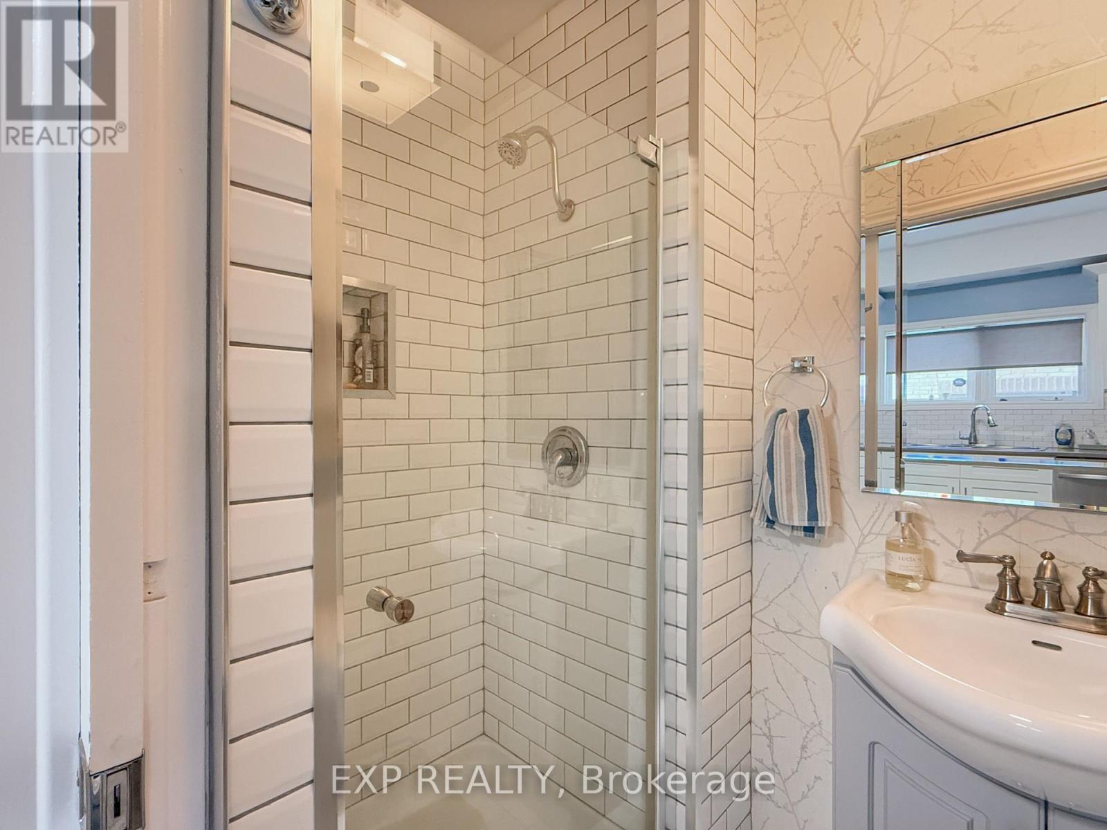 494 ENGLISH STREET - 14