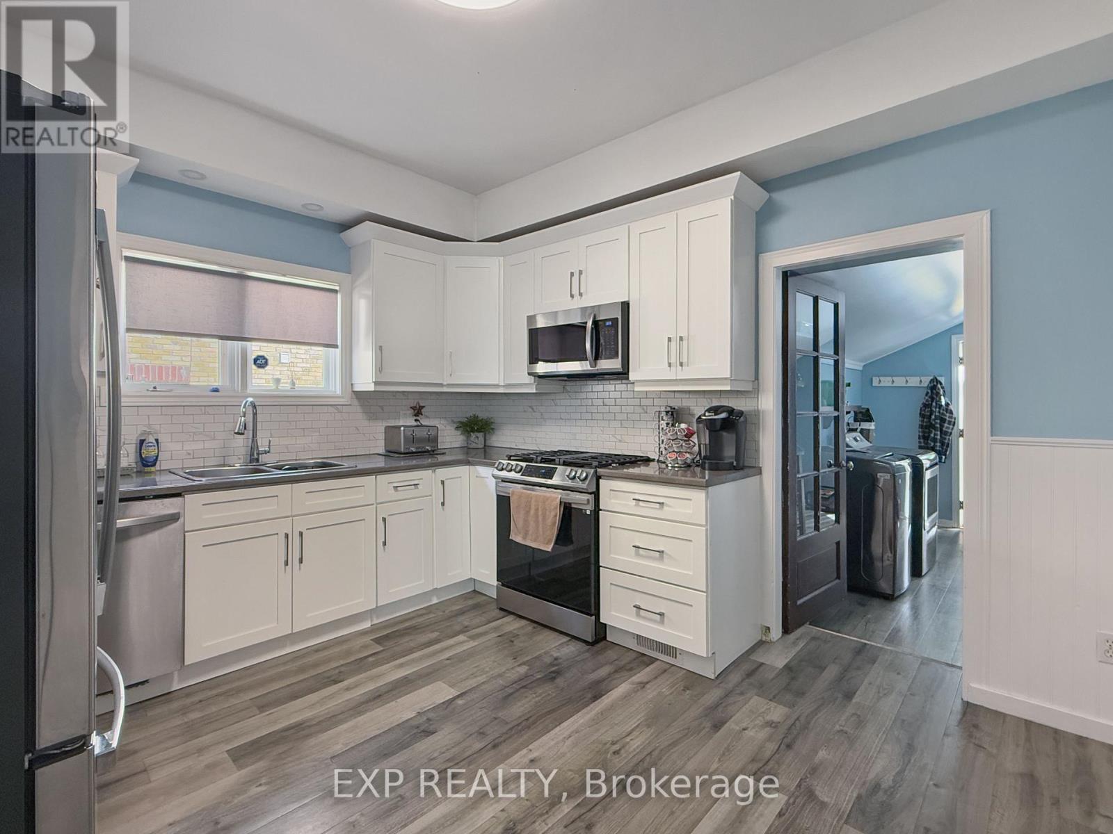 494 ENGLISH STREET - 12