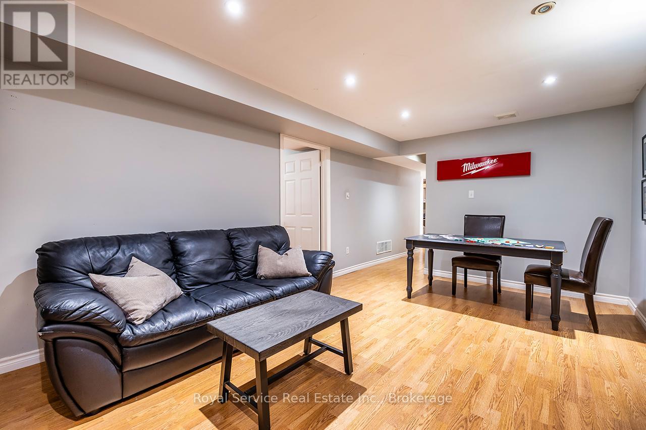 62 RAFTON STREET - 39