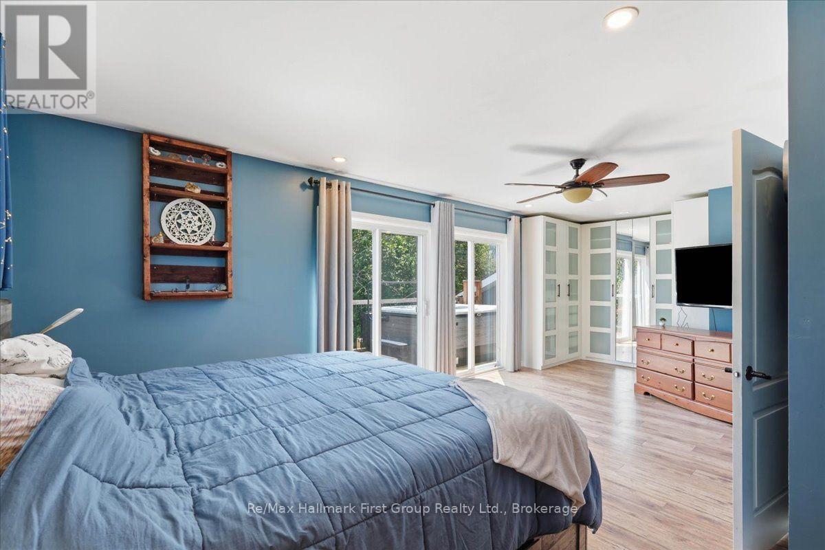 1233 LAZIER ROAD - Image 18
