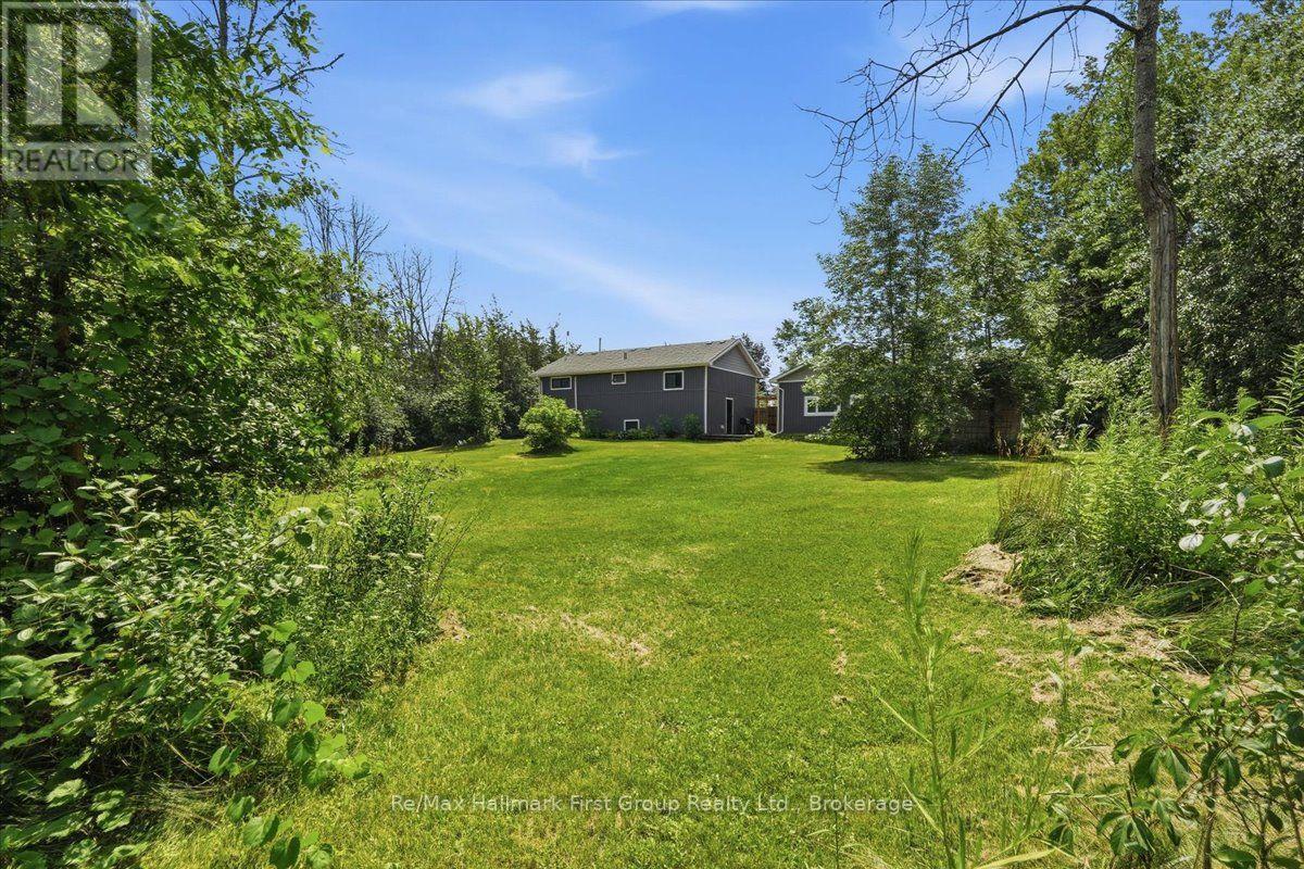 1233 LAZIER ROAD - Image 44