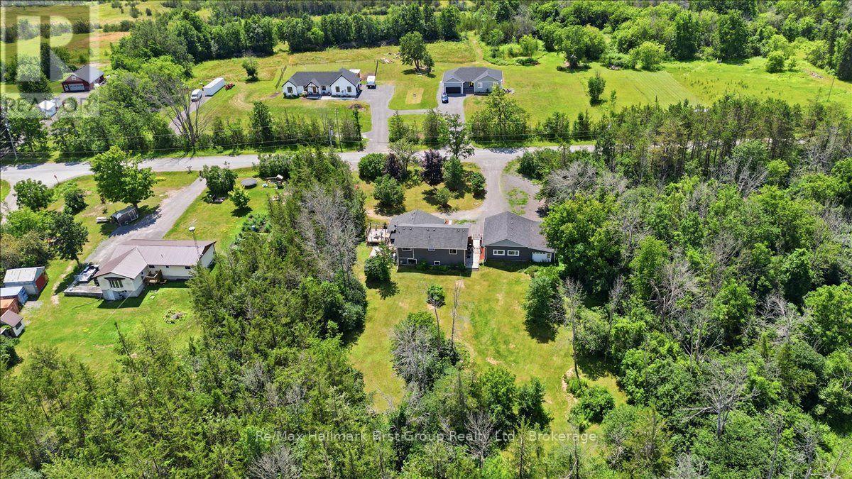 1233 LAZIER ROAD - Image 48