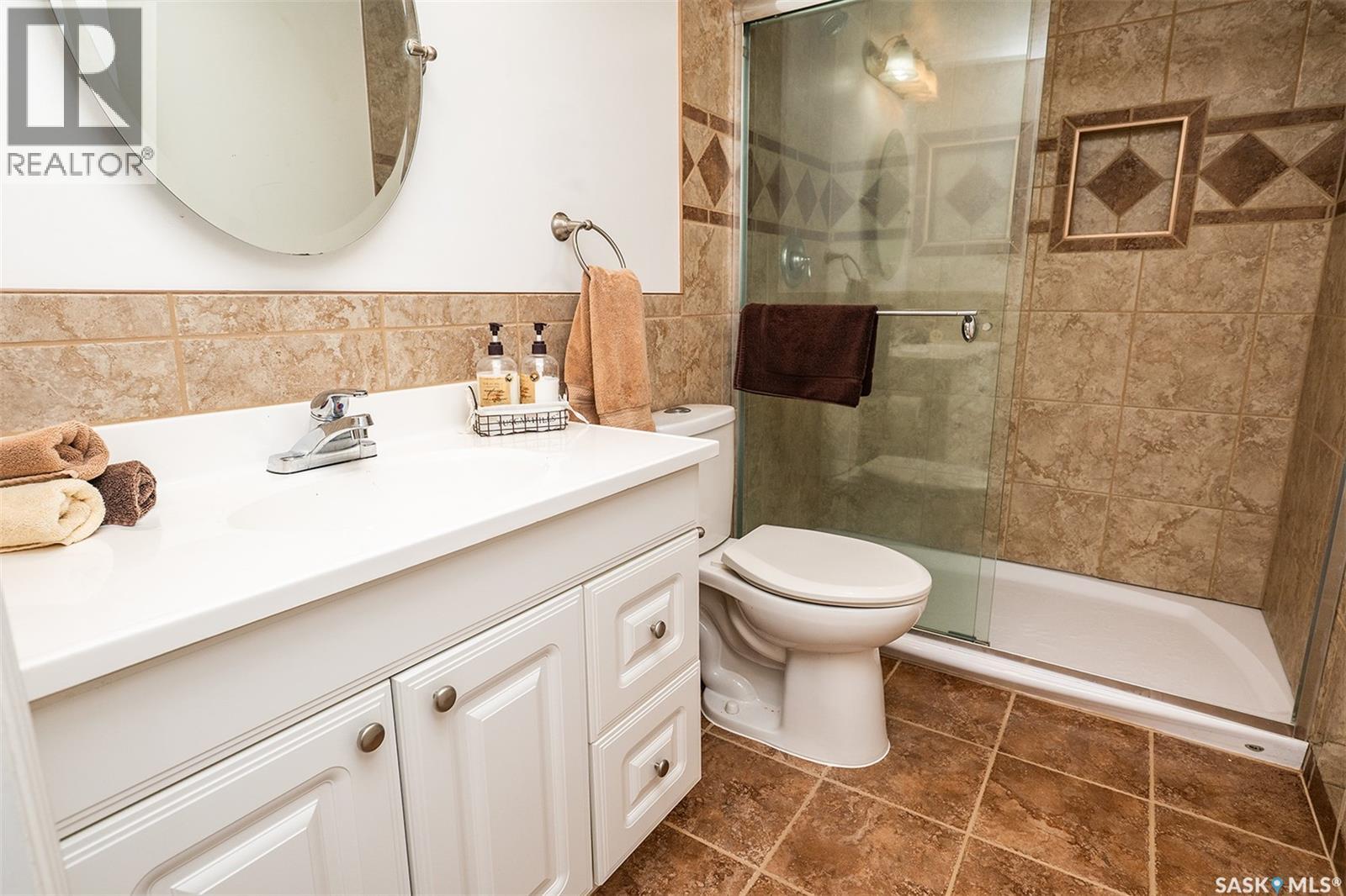 302 7th STREET E - Image 27