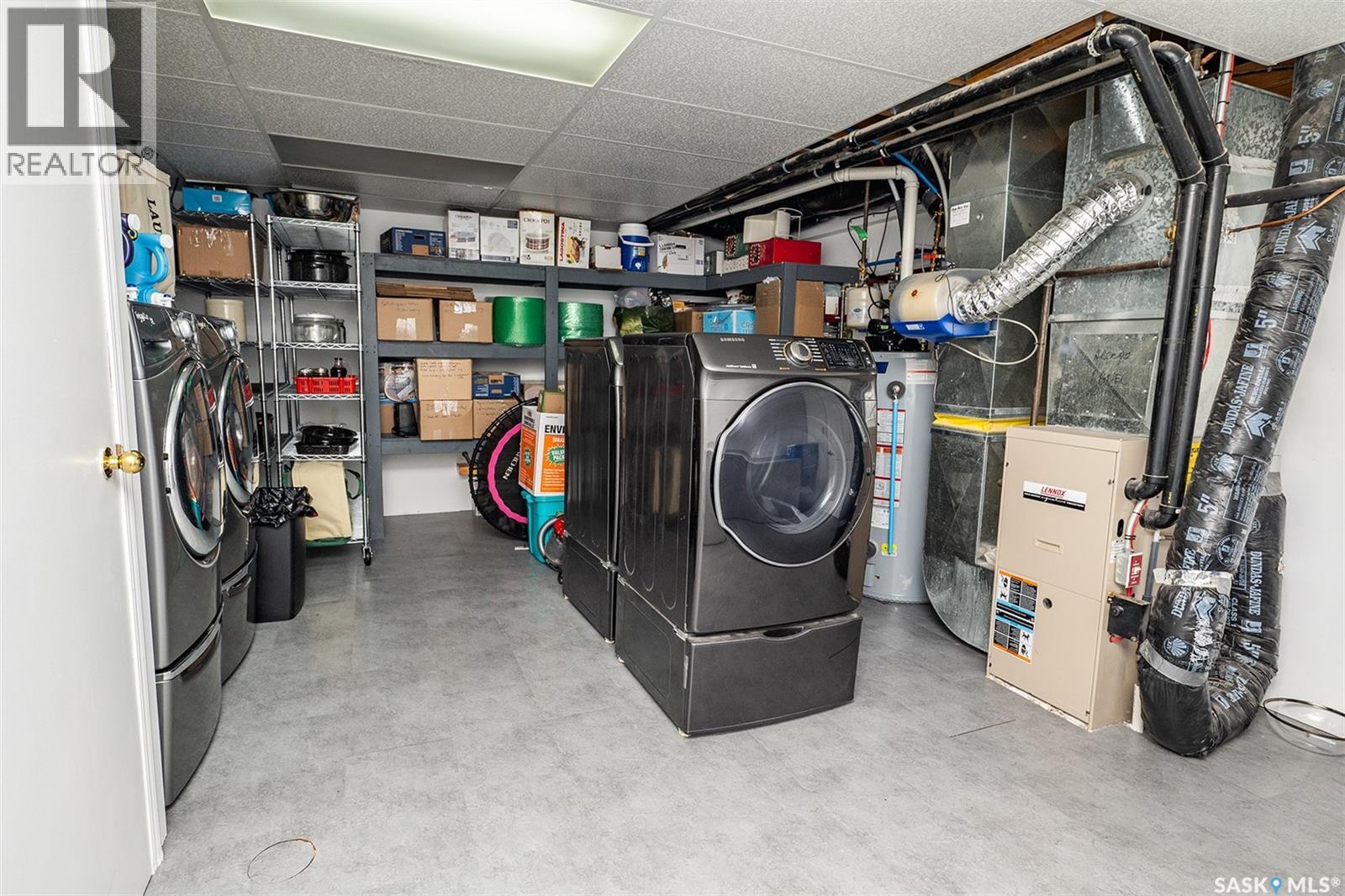 302 7th STREET E - Image 33