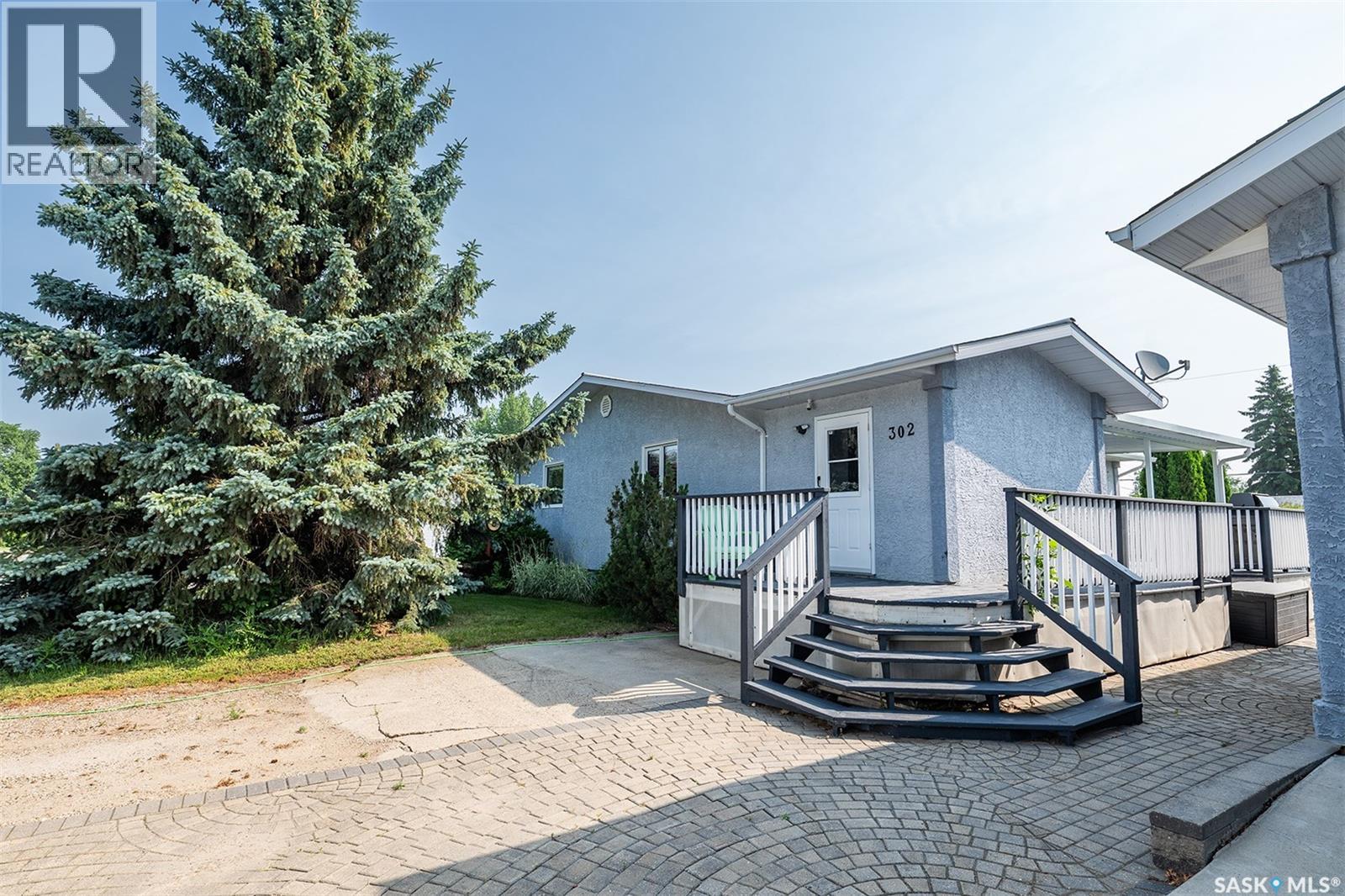 302 7th STREET E - Image 37