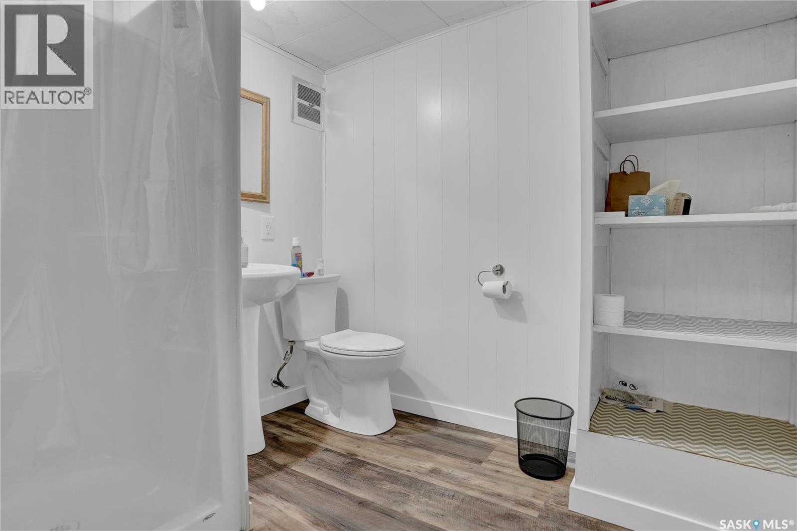 #913-915 Hochelaga STREET W - 17