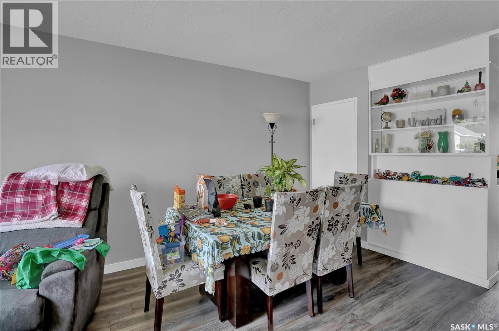 #913-915 Hochelaga STREET W - 27