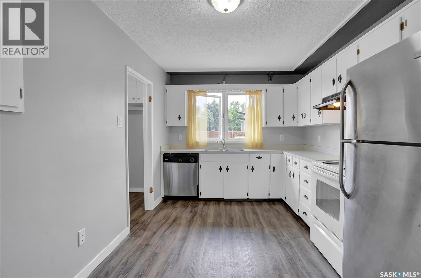 #913-915 Hochelaga STREET W - 32