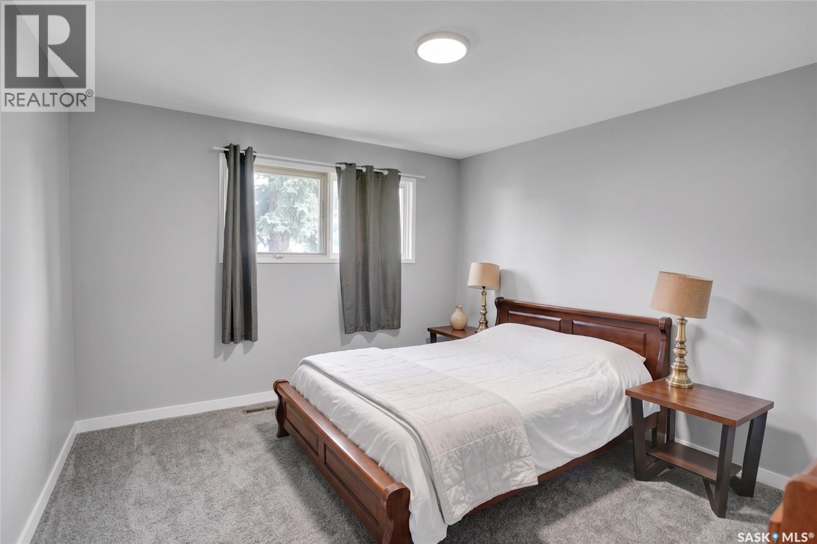 #913-915 Hochelaga STREET W - 36
