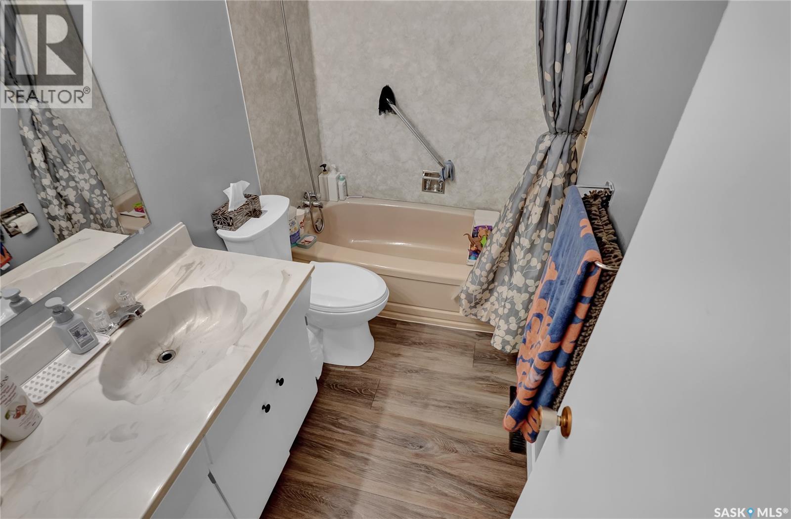 #913-915 Hochelaga STREET W - Image 39