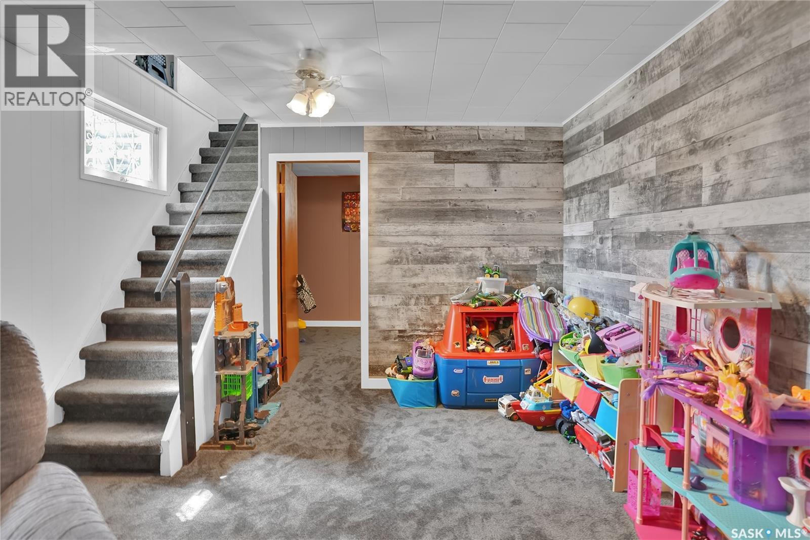 #913-915 Hochelaga STREET W - 40