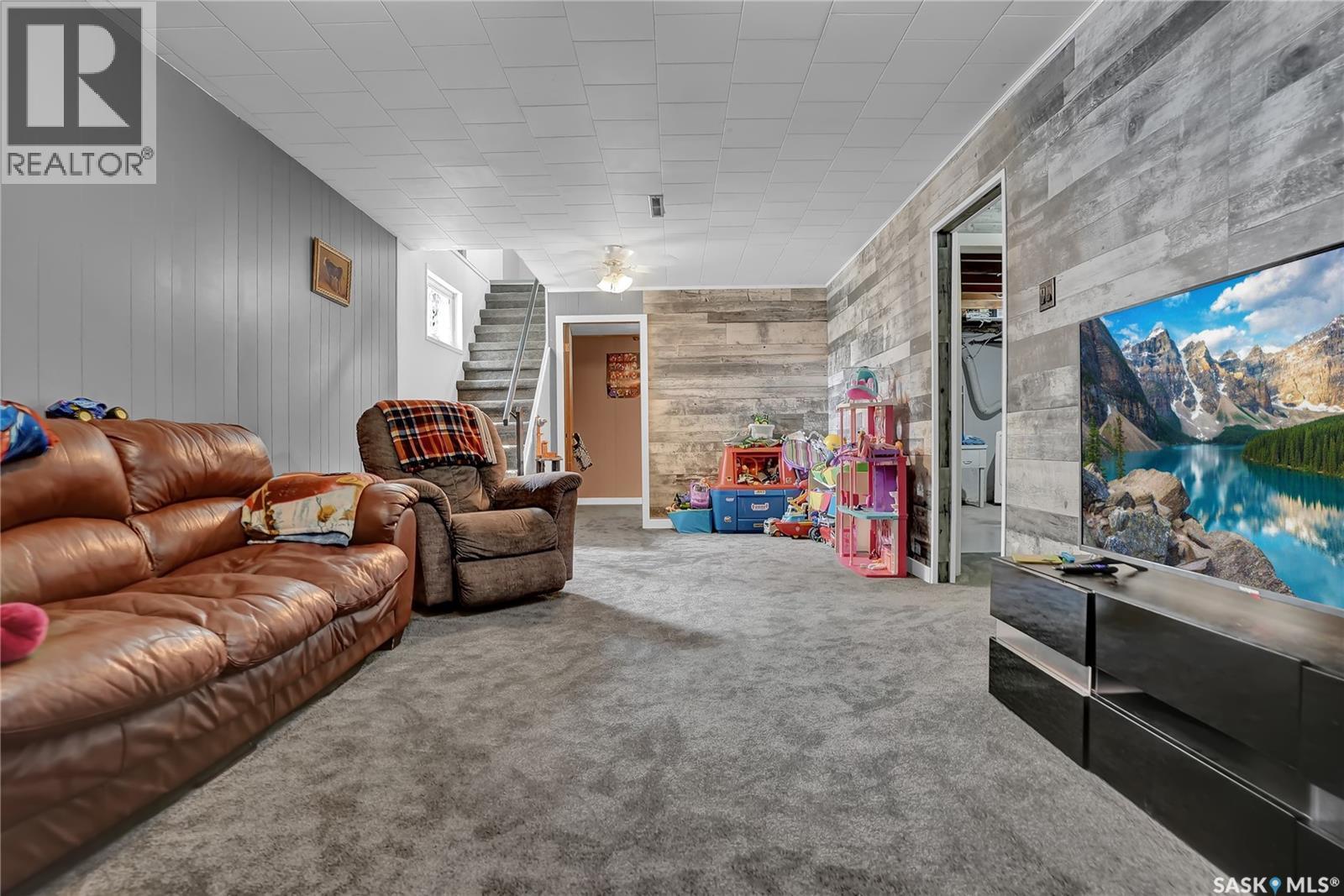 #913-915 Hochelaga STREET W - 41