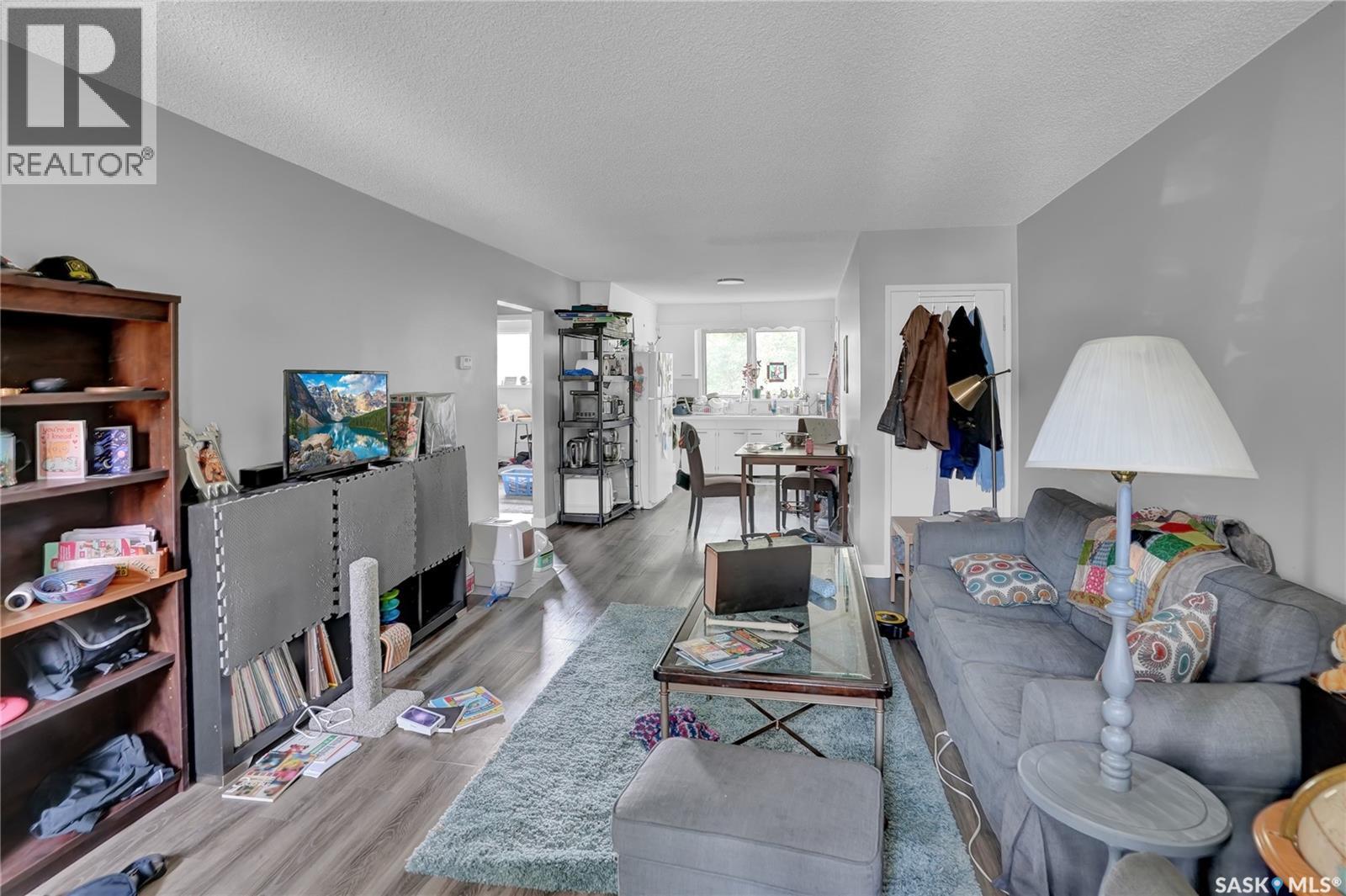 #913-915 Hochelaga STREET W - Image 5