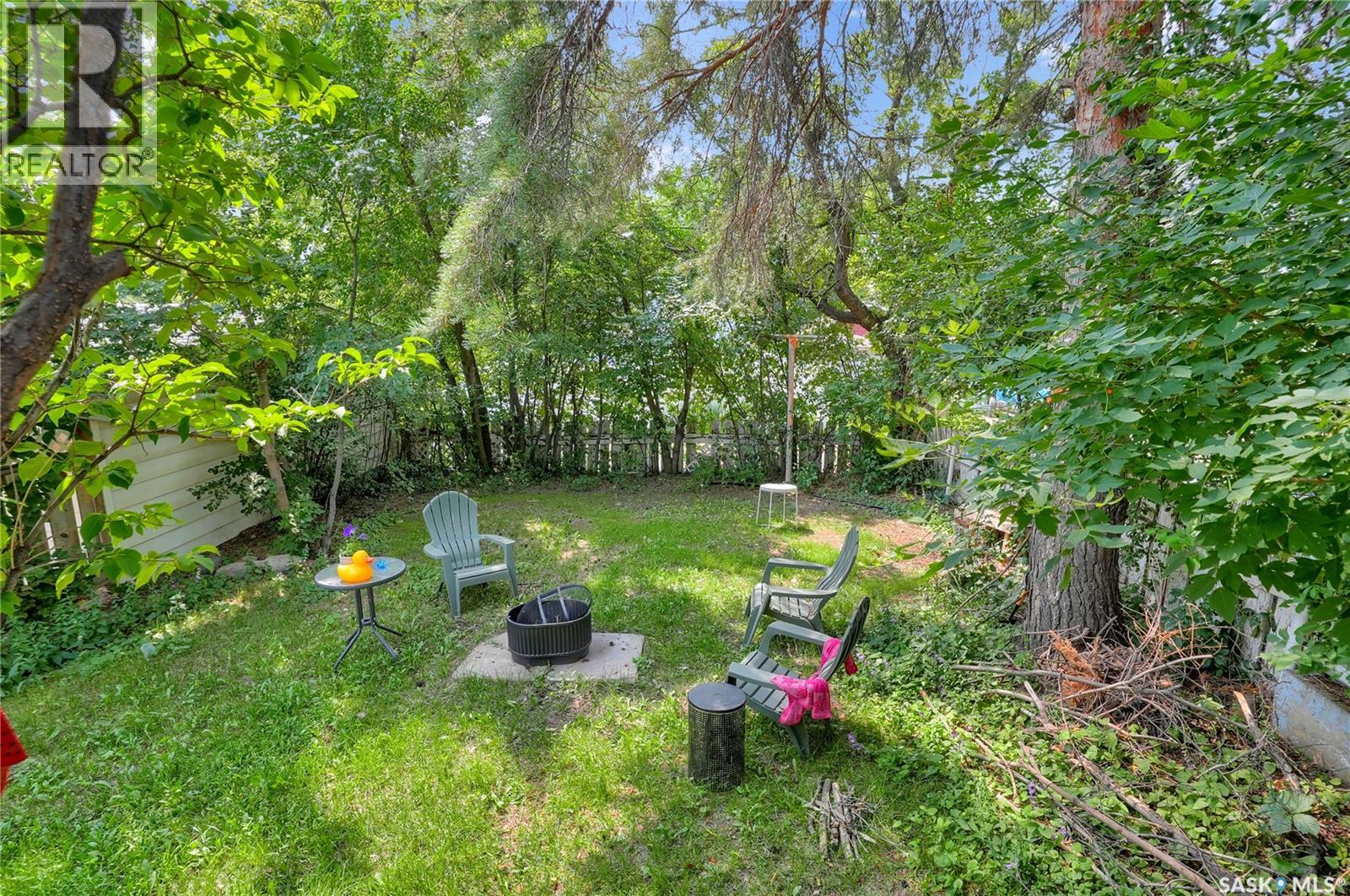 #913-915 Hochelaga STREET W - 54