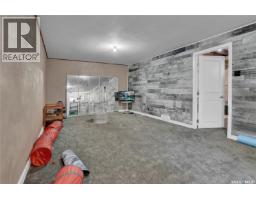 Primary Bedroom - 913-915 Hochelaga Street W, Moose Jaw, SK S6H2H7 Photo 13