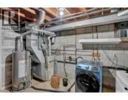 913-915 Hochelaga Street W, Moose Jaw, SK S6H2H7 Photo 20