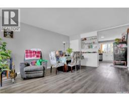 913-915 Hochelaga Street W, Moose Jaw, SK S6H2H7 Photo 26