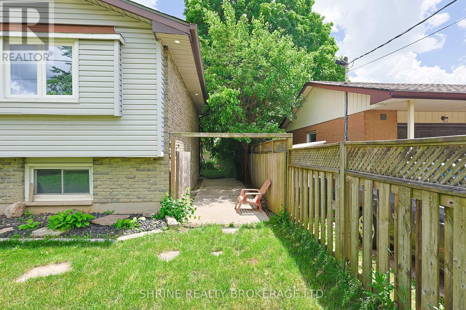 146 FANSHAWE PARK ROAD W - 35