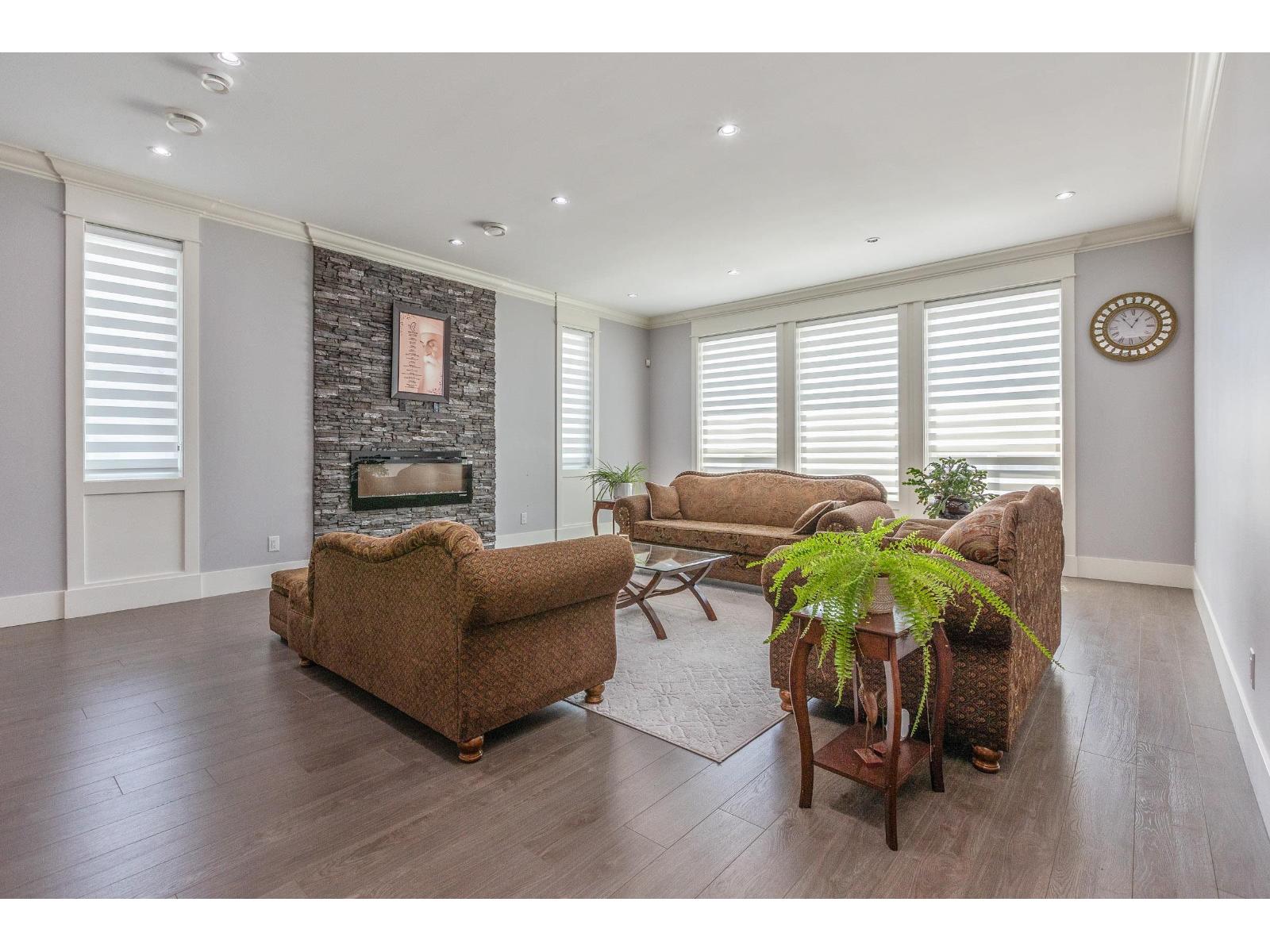 8 Bed, 8 Bath House for Sale in Surrey – 18833 54A AVENUE, Surrey – MLS# R3149265 - Image 6