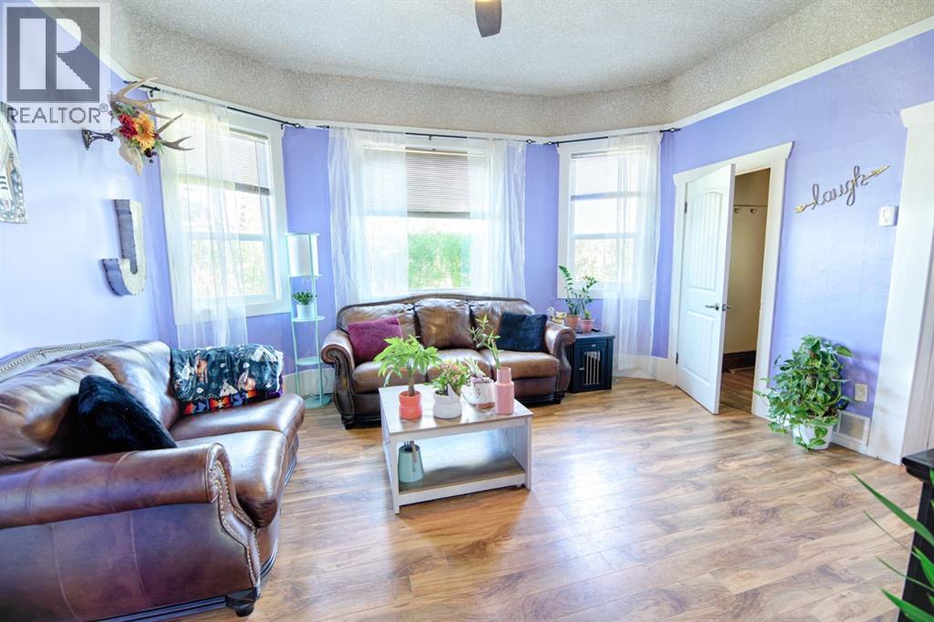 2424 4 Avenue - Photo 13