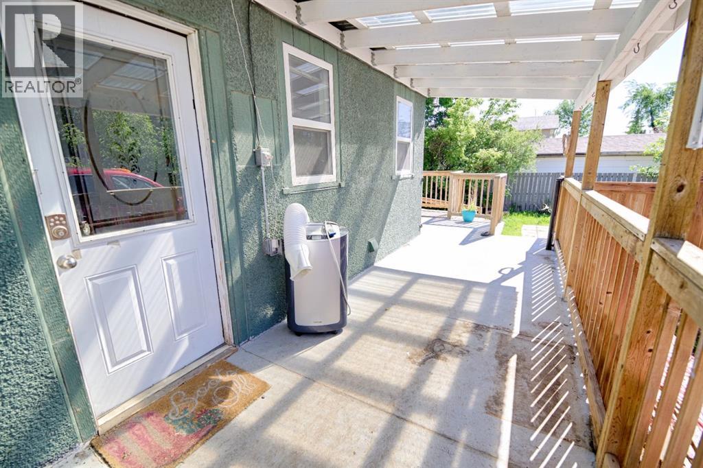 2424 4 Avenue - Photo 18