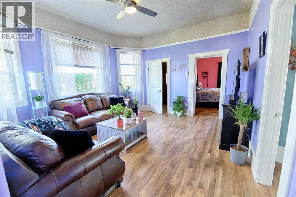 2424 4 Avenue - Photo 12