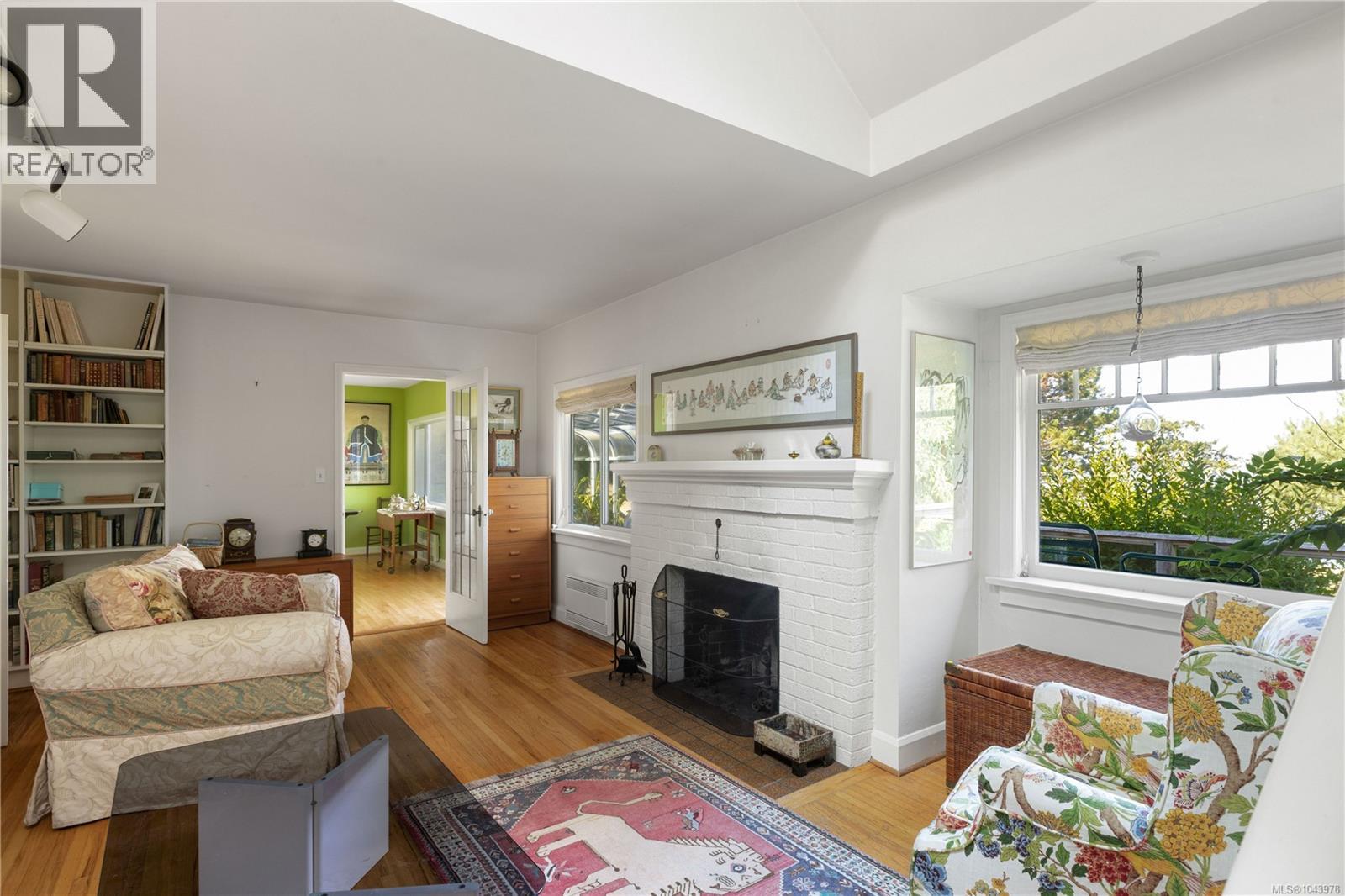 2550 Queenswood Dr - 25