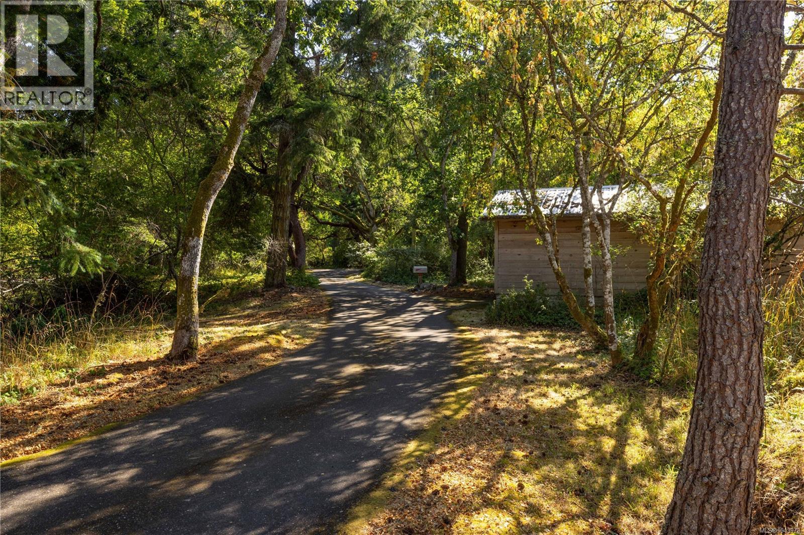 2550 Queenswood Dr - 40