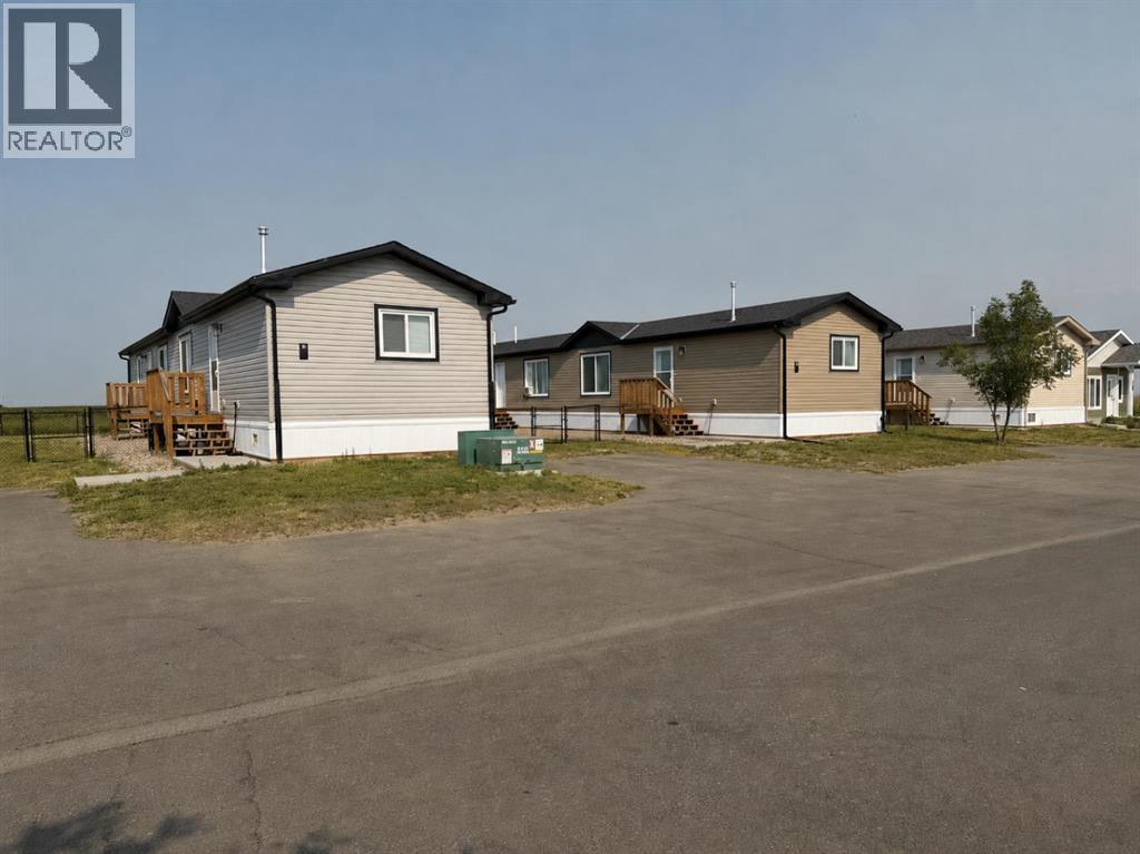 6, 10, 14 Meadows Crescent - 1