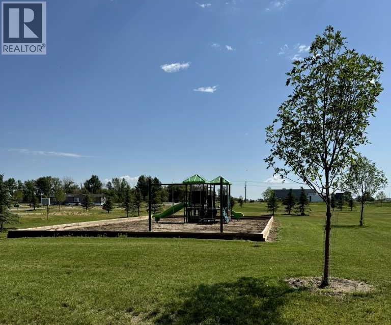 6, 10, 14 Meadows Crescent - 9