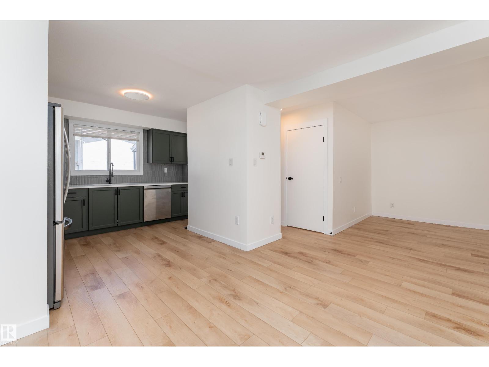 #10 1415 62 ST NW - 5
