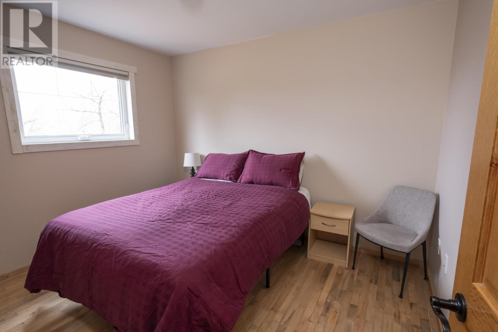 286 Van Horne ST - 26