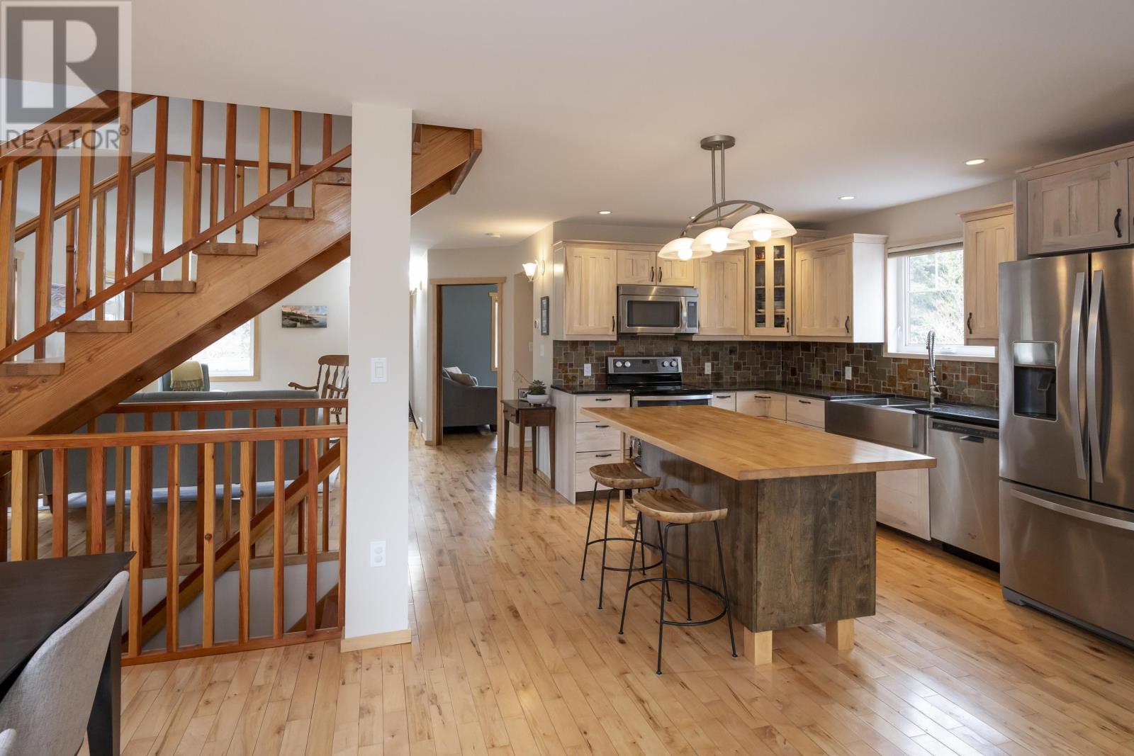 286 Van Horne ST - 5