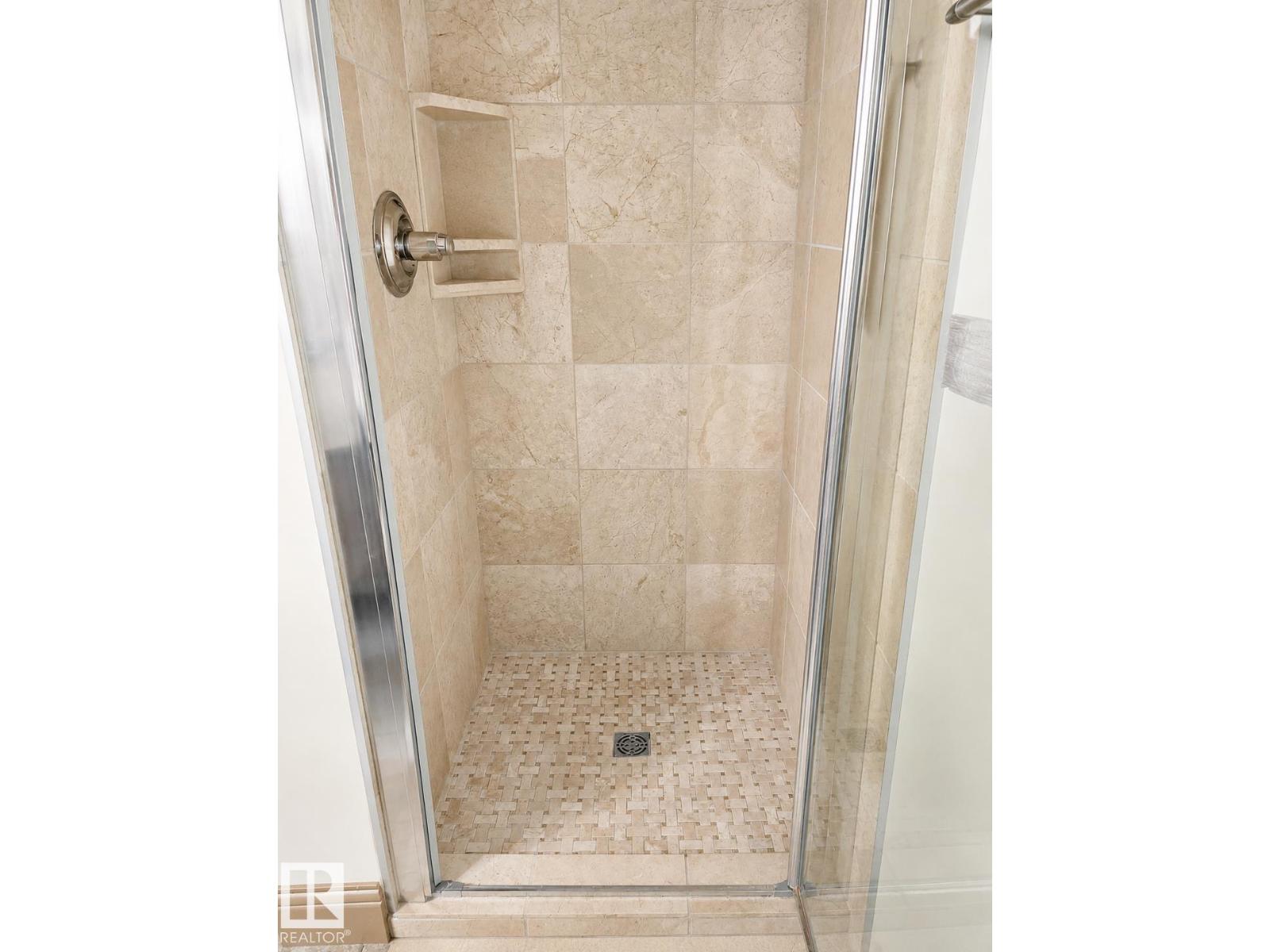 #512 3 PERRON ST - 27