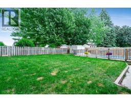 14 Greenbriar Trail, Wallaceburg, ON N8A4V4 Photo 37
