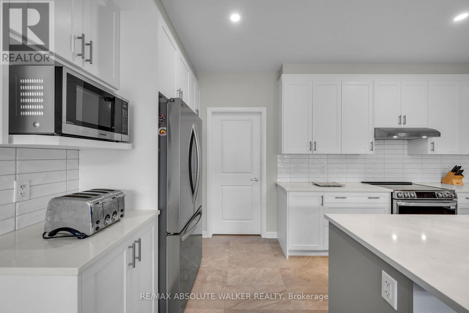 860 COMPANION CRESCENT - 17