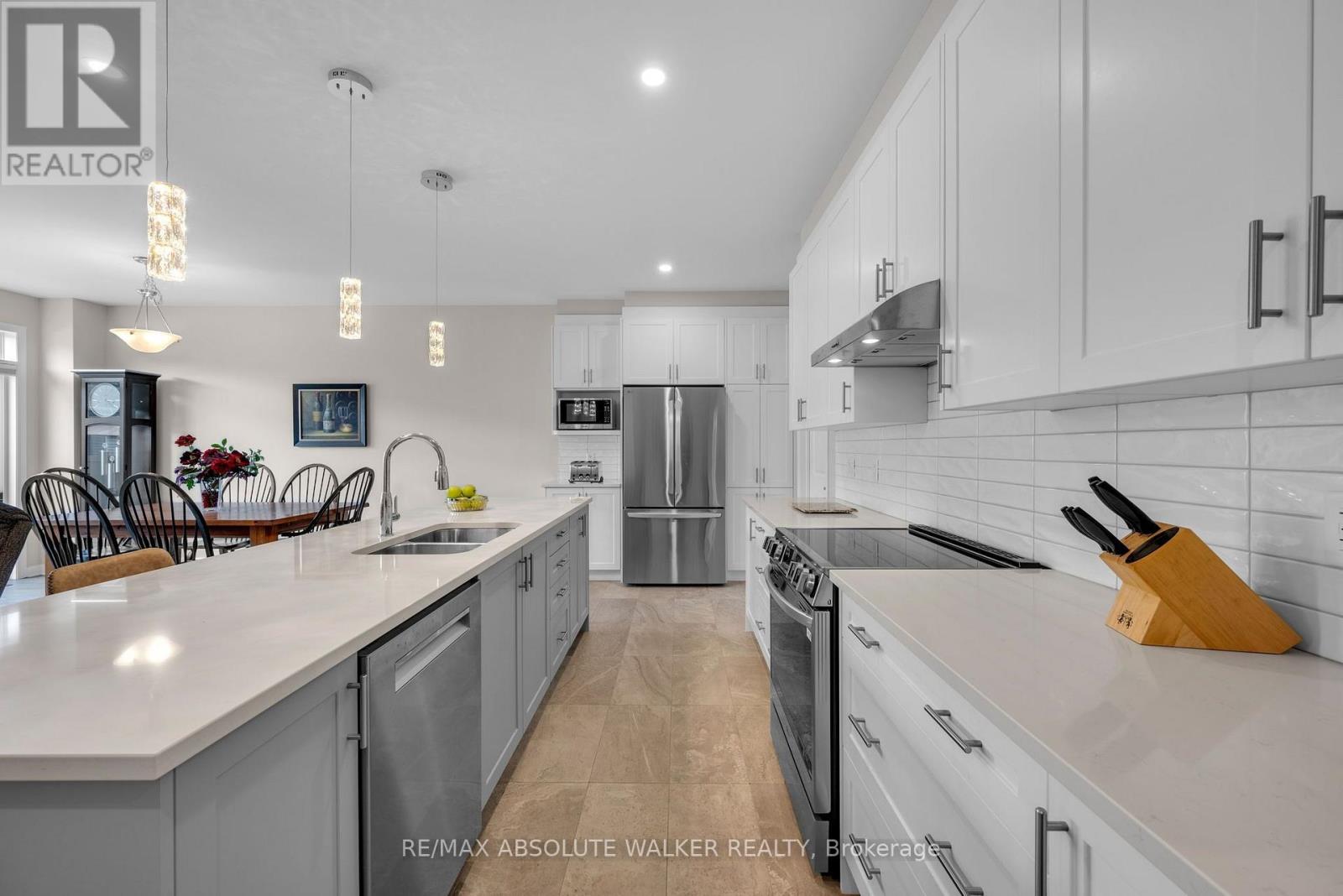 860 COMPANION CRESCENT - 2