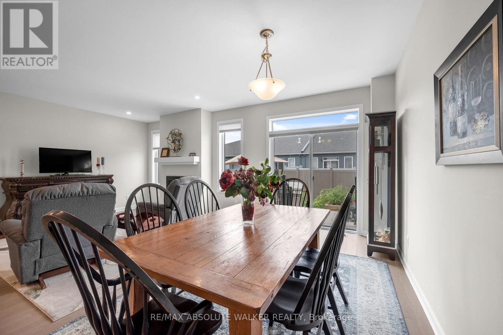 860 COMPANION CRESCENT - 26