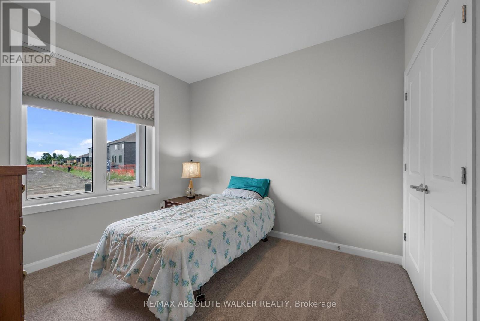 860 COMPANION CRESCENT - 31
