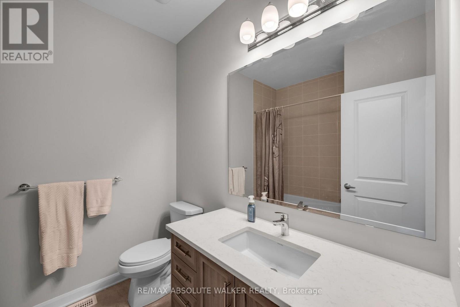 860 COMPANION CRESCENT - 33