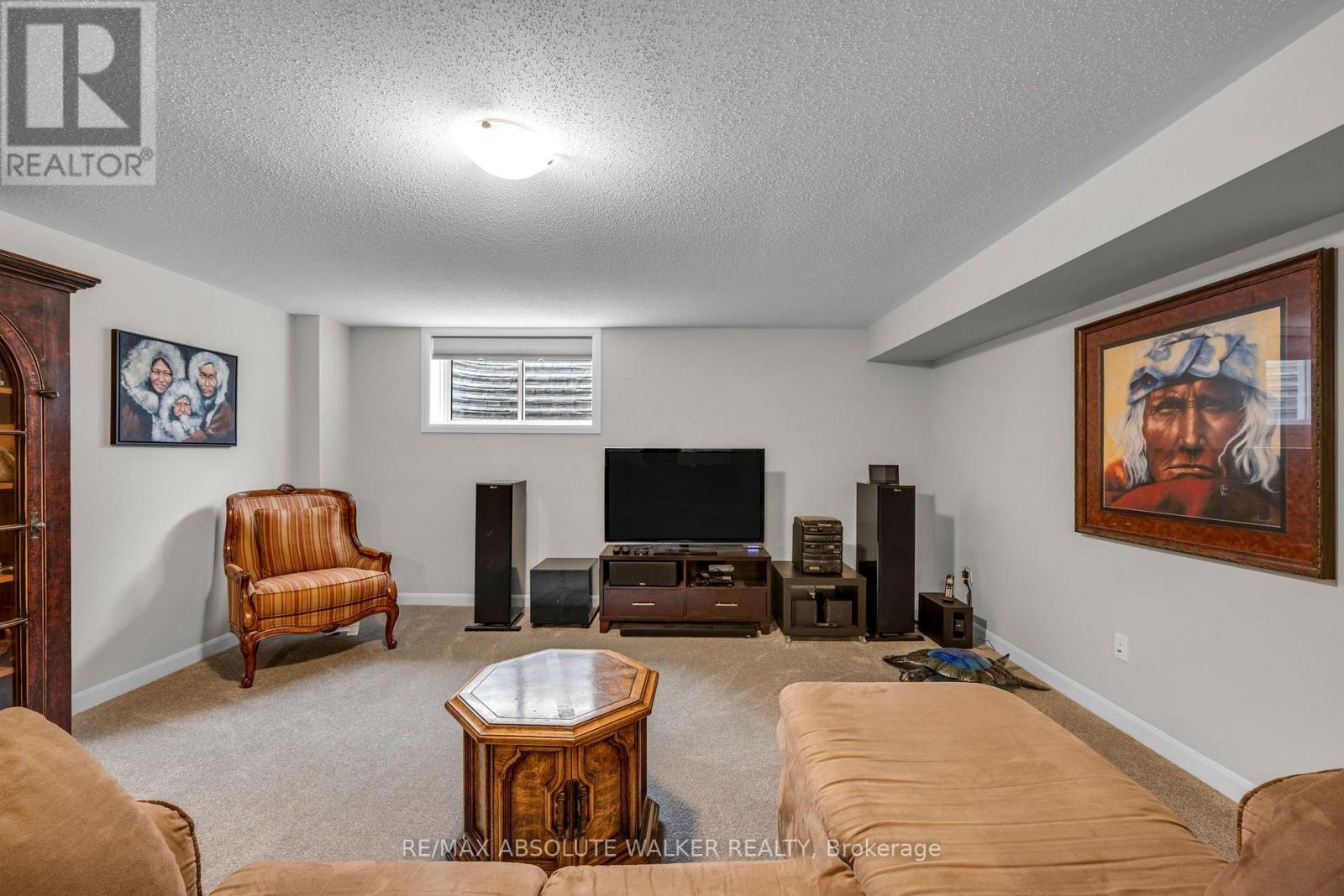 860 COMPANION CRESCENT - 39