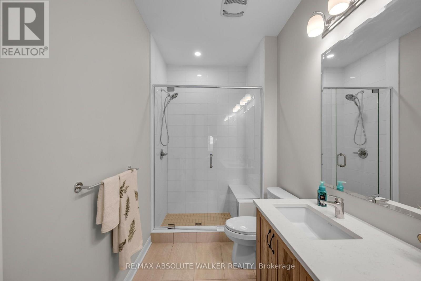 860 COMPANION CRESCENT - 4