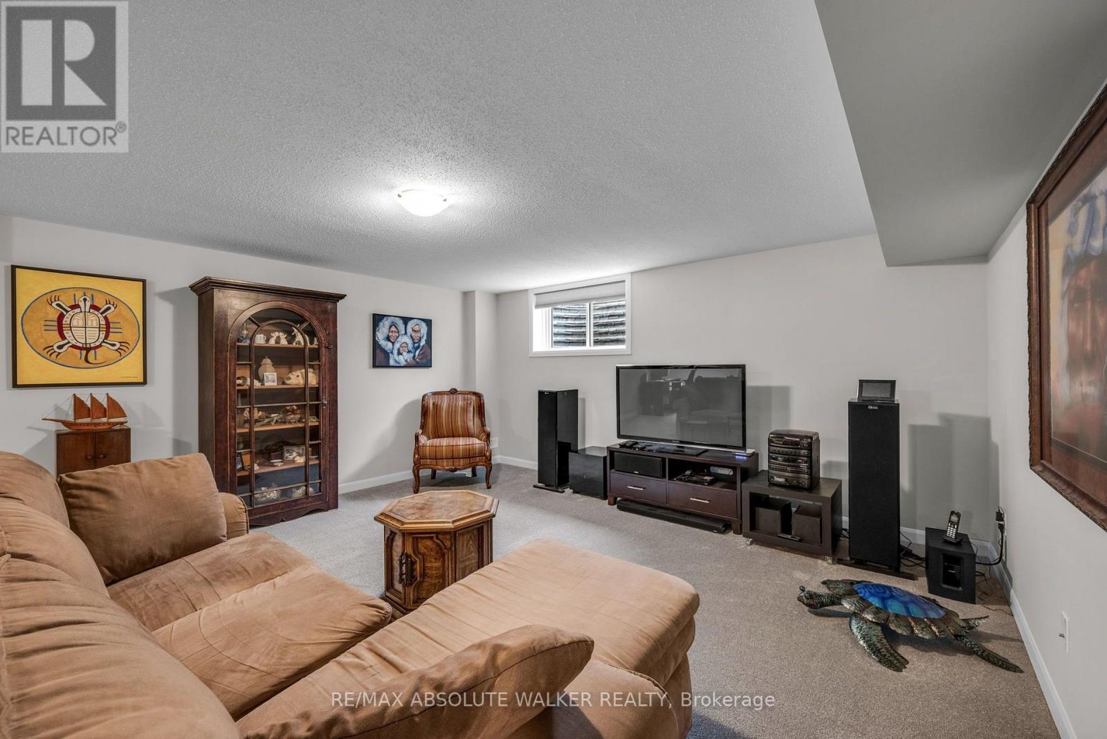 860 COMPANION CRESCENT - 40