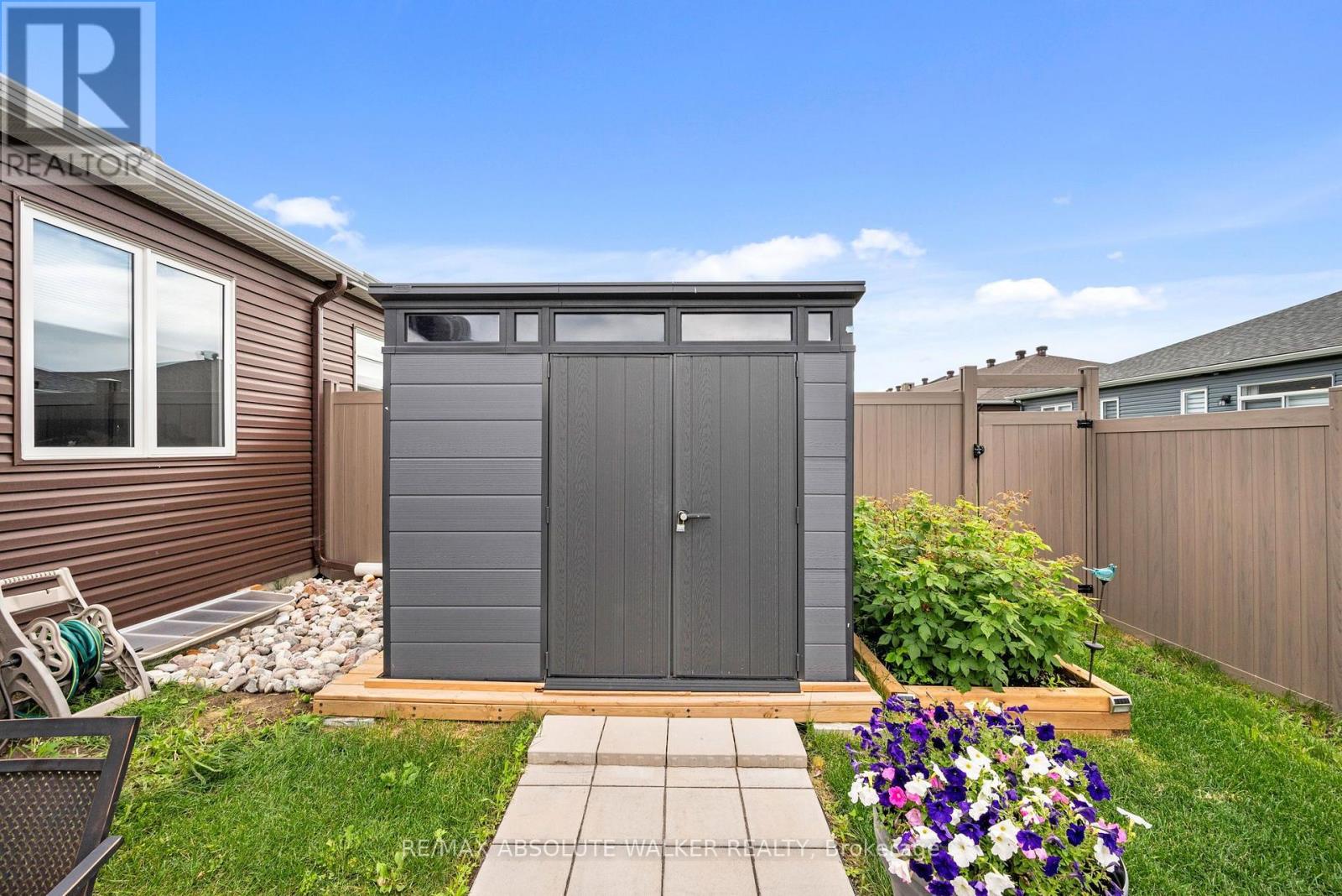 860 COMPANION CRESCENT - 45