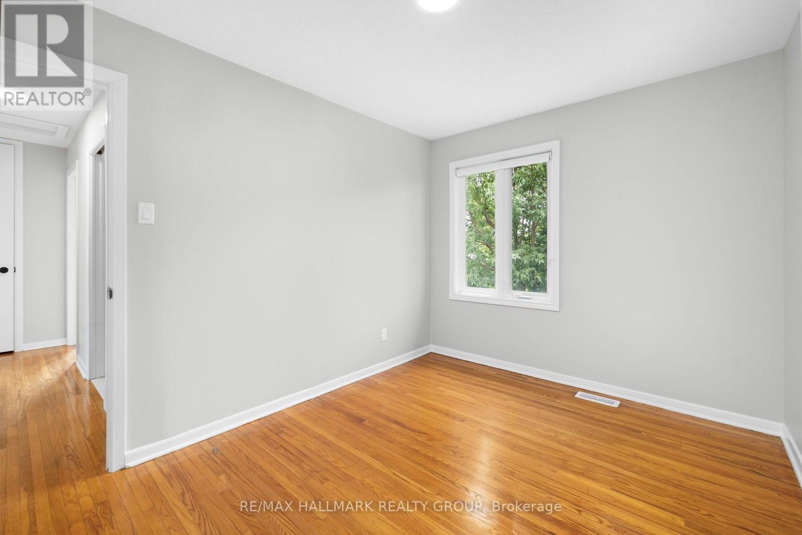 84 CHESTERTON DRIVE - 22