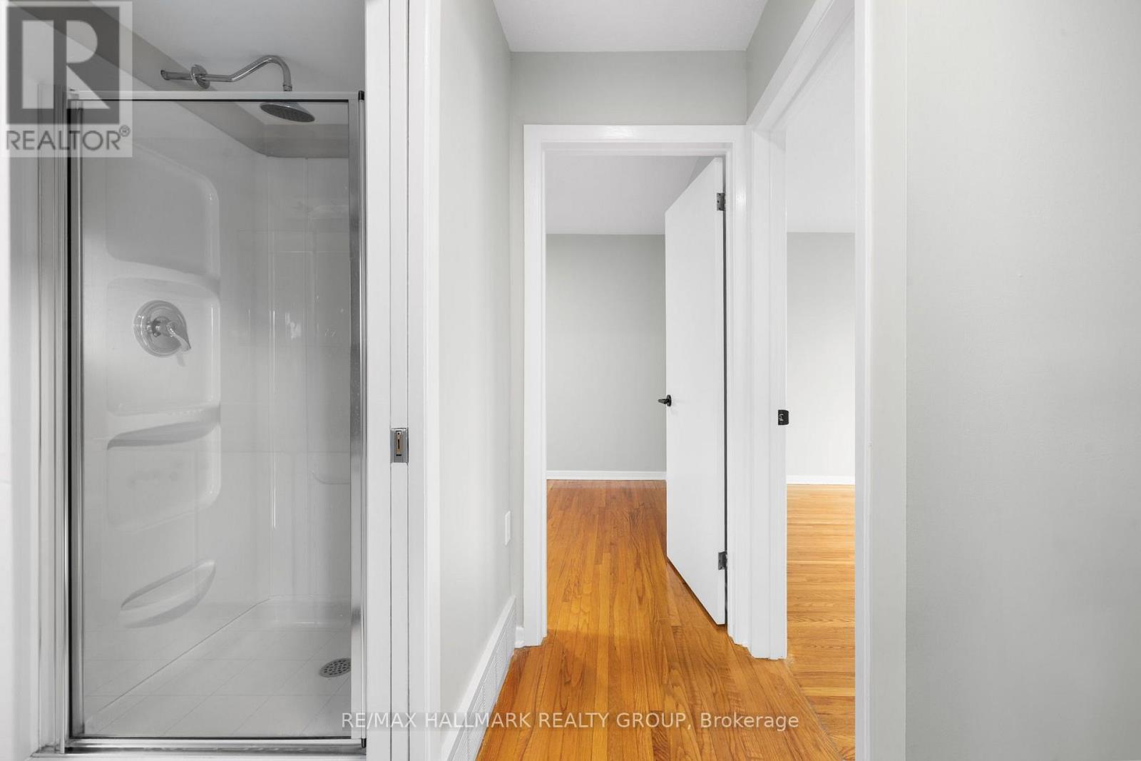84 CHESTERTON DRIVE - 27