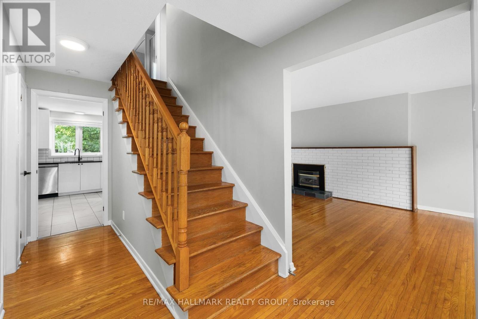 84 CHESTERTON DRIVE - 4