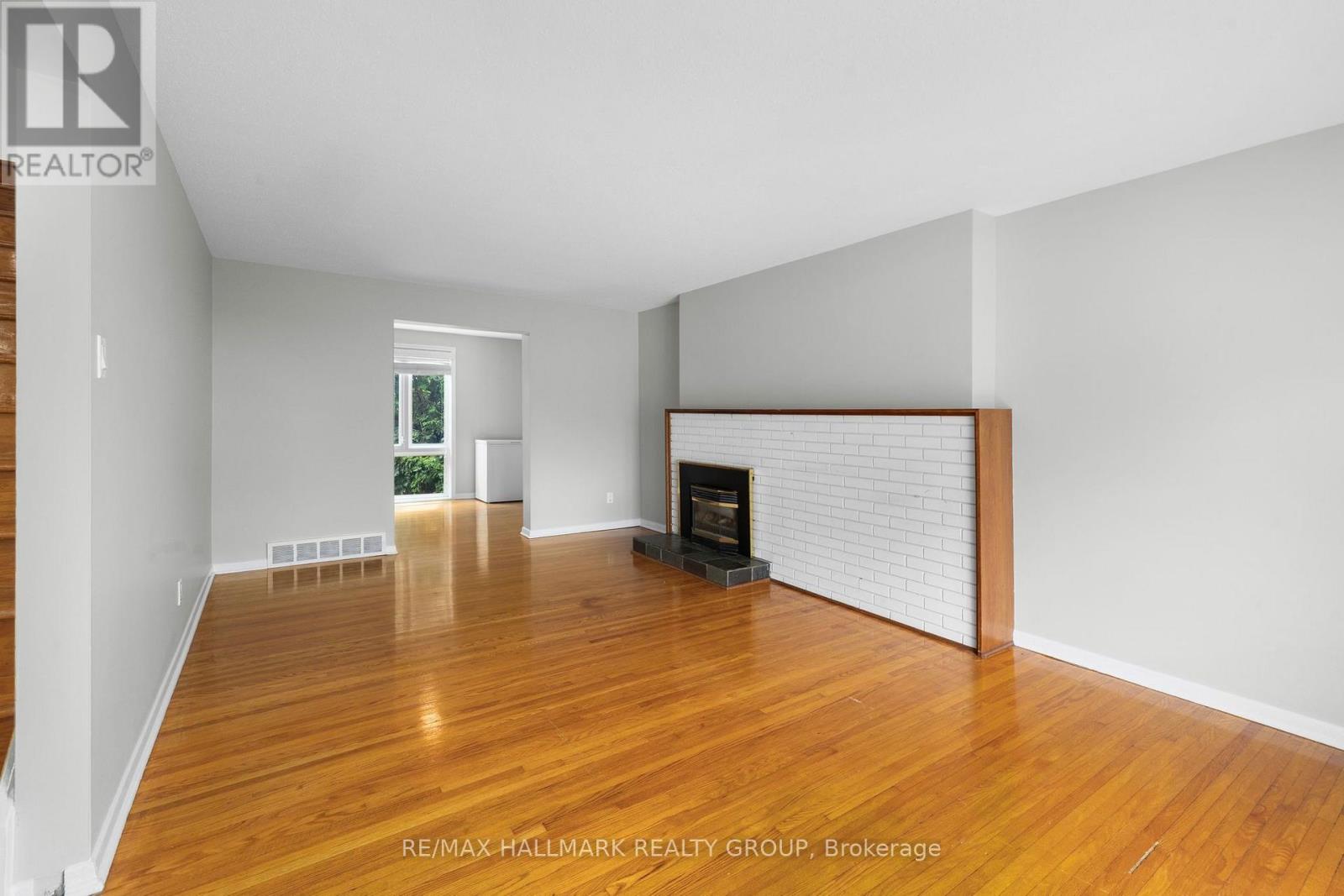 84 CHESTERTON DRIVE - 5