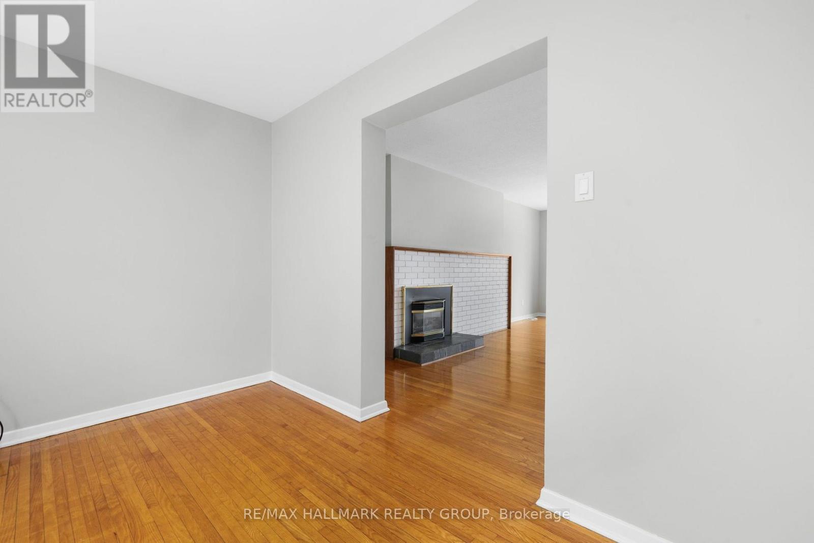 84 CHESTERTON DRIVE - 9